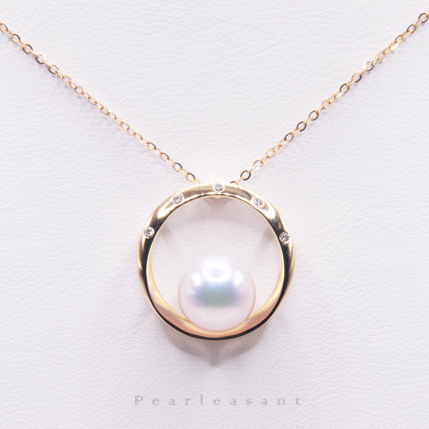 Hanadama Grade 8.5-9.0mm White Akoya Pearl Circle Diamond Pendant with Certificate