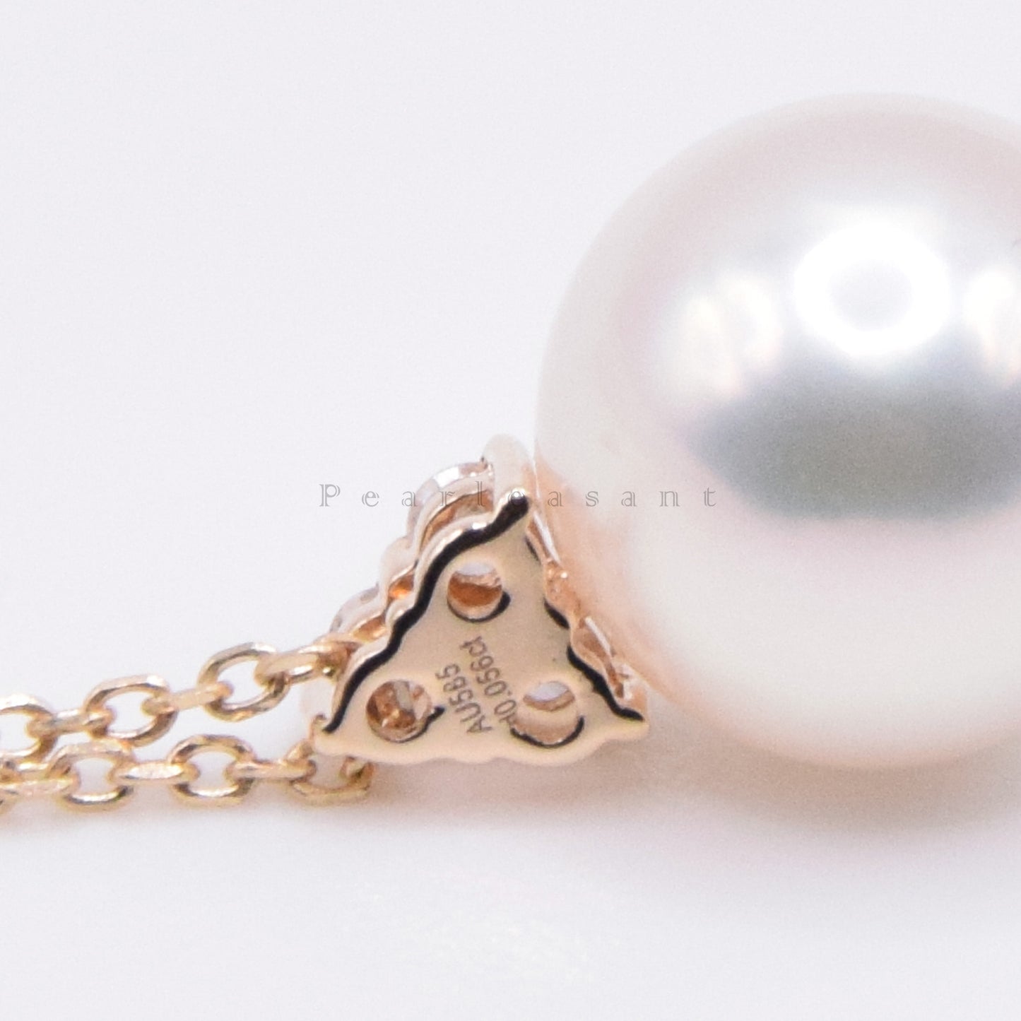 Hanadama Grade 8.0-8.5mm White Akoya Pearl Trio Diamond Pendant with Certificate