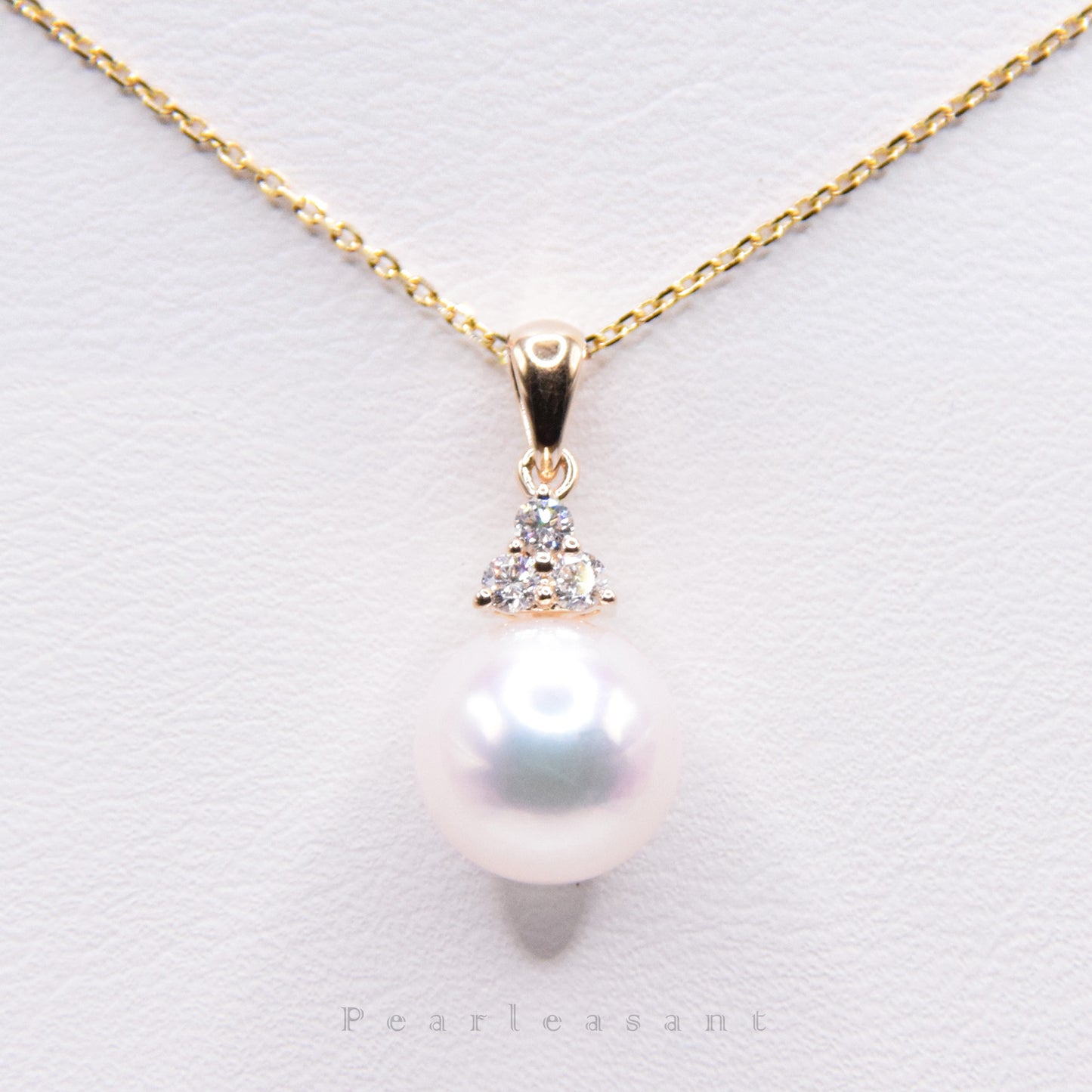 Hanadama Grade 8.5-9.0mm White Akoya Pearl Trio Diamond Pendant with Certificate