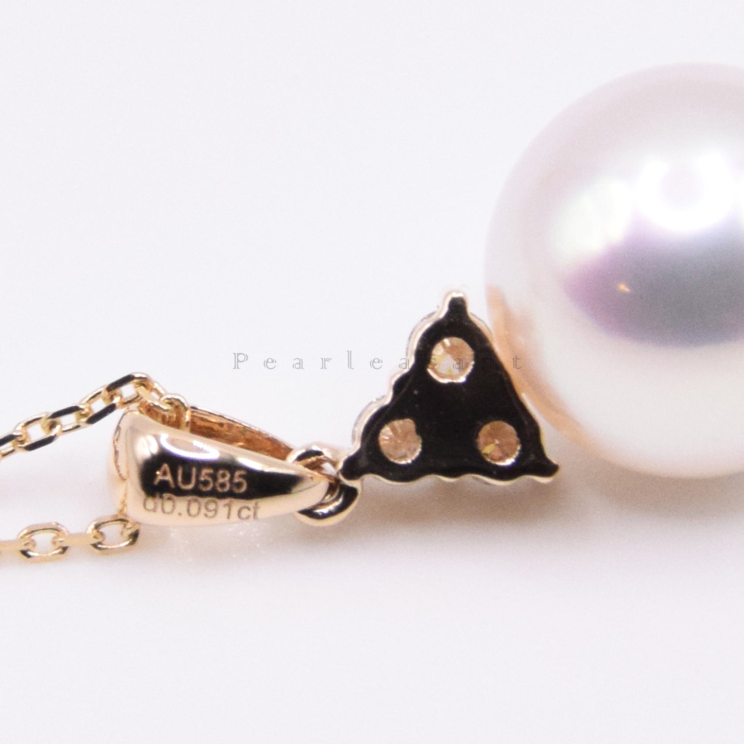 Hanadama Grade 8.5-9.0mm White Akoya Pearl Trio Diamond Pendant with Certificate