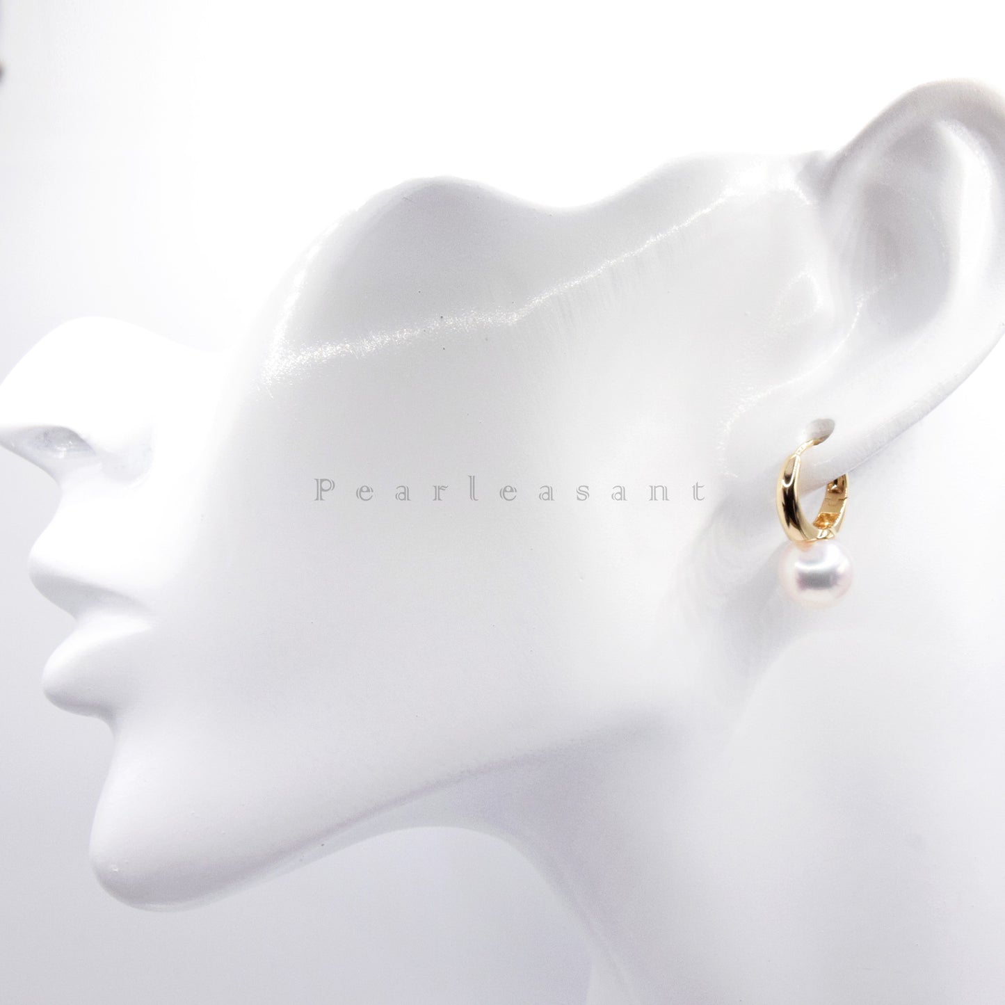 Hanadama Grade 8.5-9.0mm White Akoya Pearl Circle Bucket Earrings with Certificate