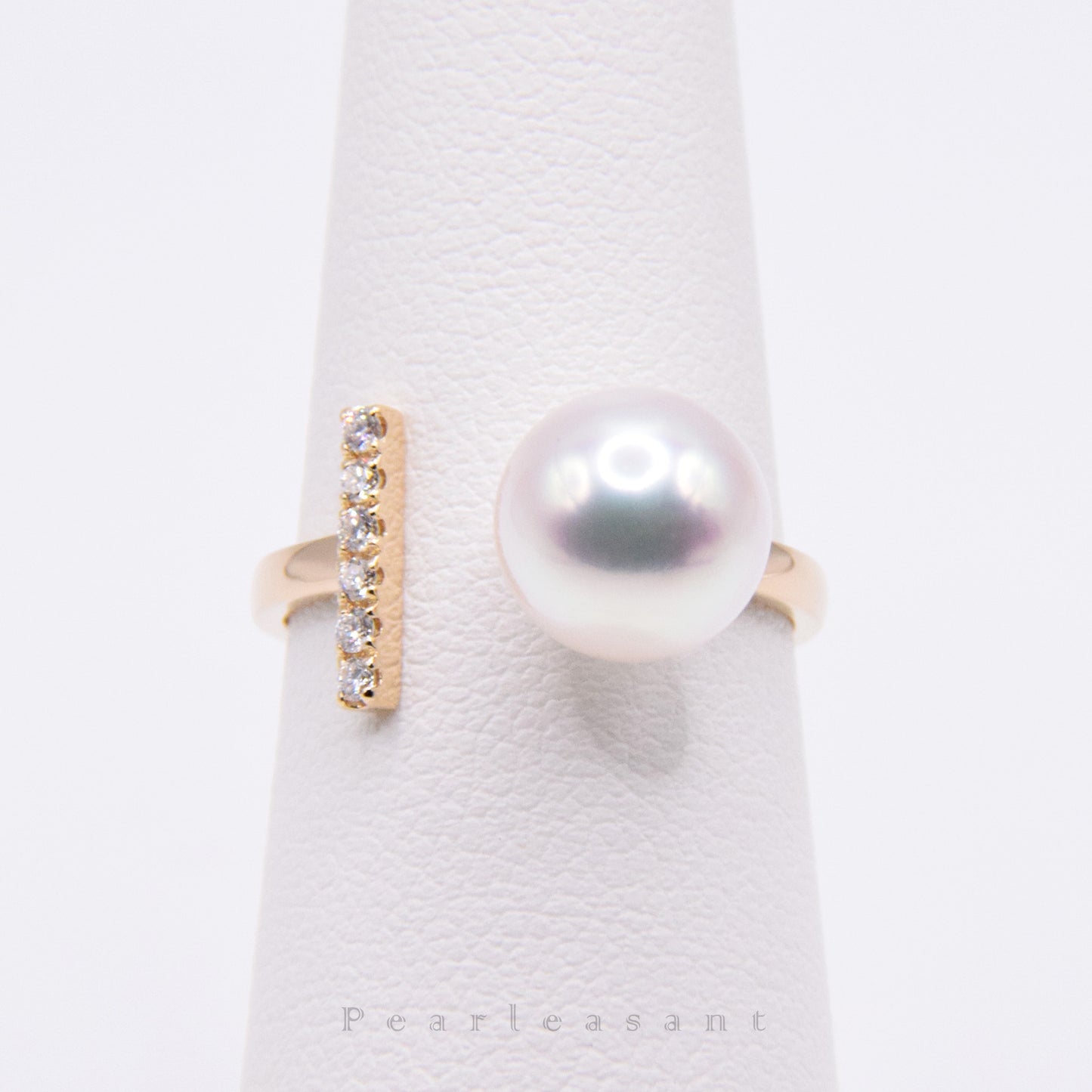 Hanadama Grade 8.5-9.0mm White Akoya Pearl Diamond Bar Ring with Certificate (Pre-order)