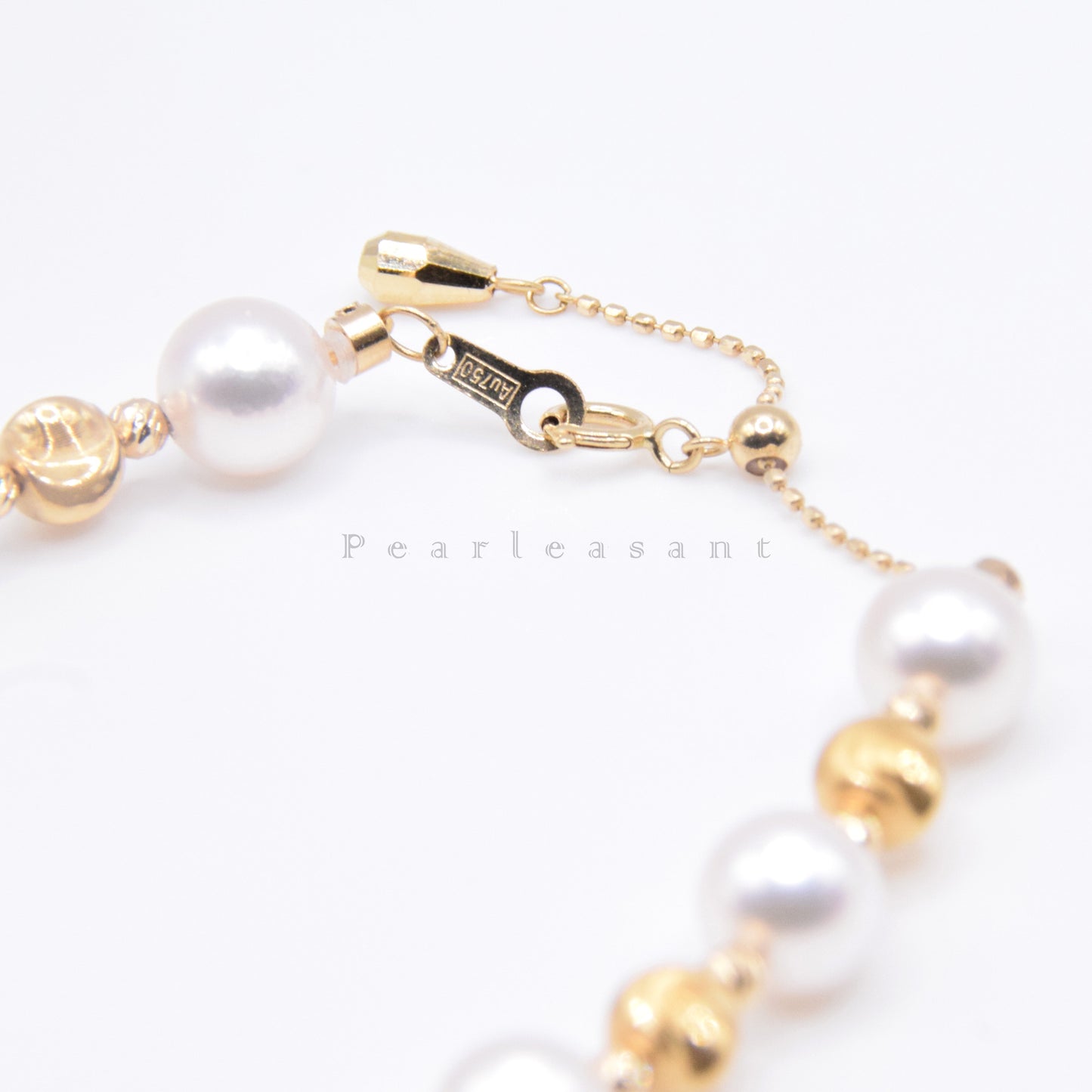 Hanadama Grade 6.5-7.0mm White Akoya Pearl Stella Bracelet