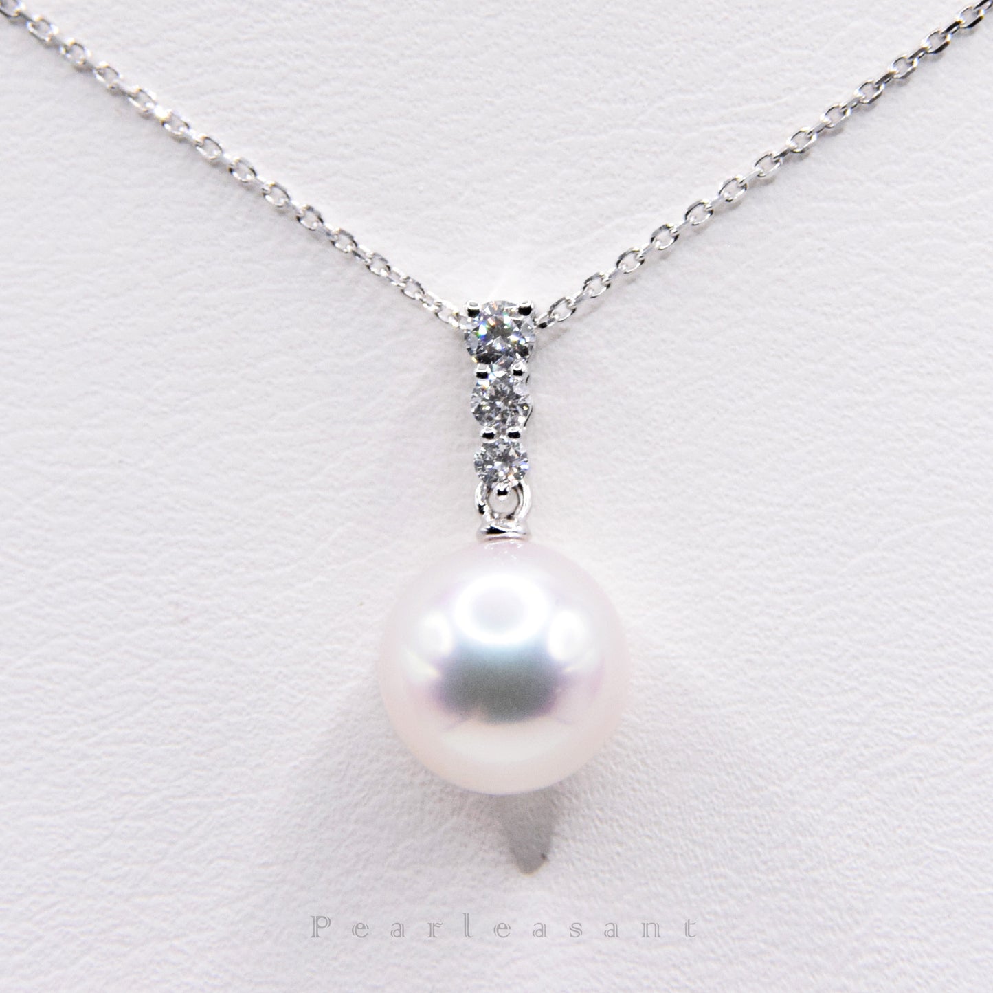 Hanadama Grade 8.5-9.0mm White Akoya Pearl Radiance Pendant with Certificate