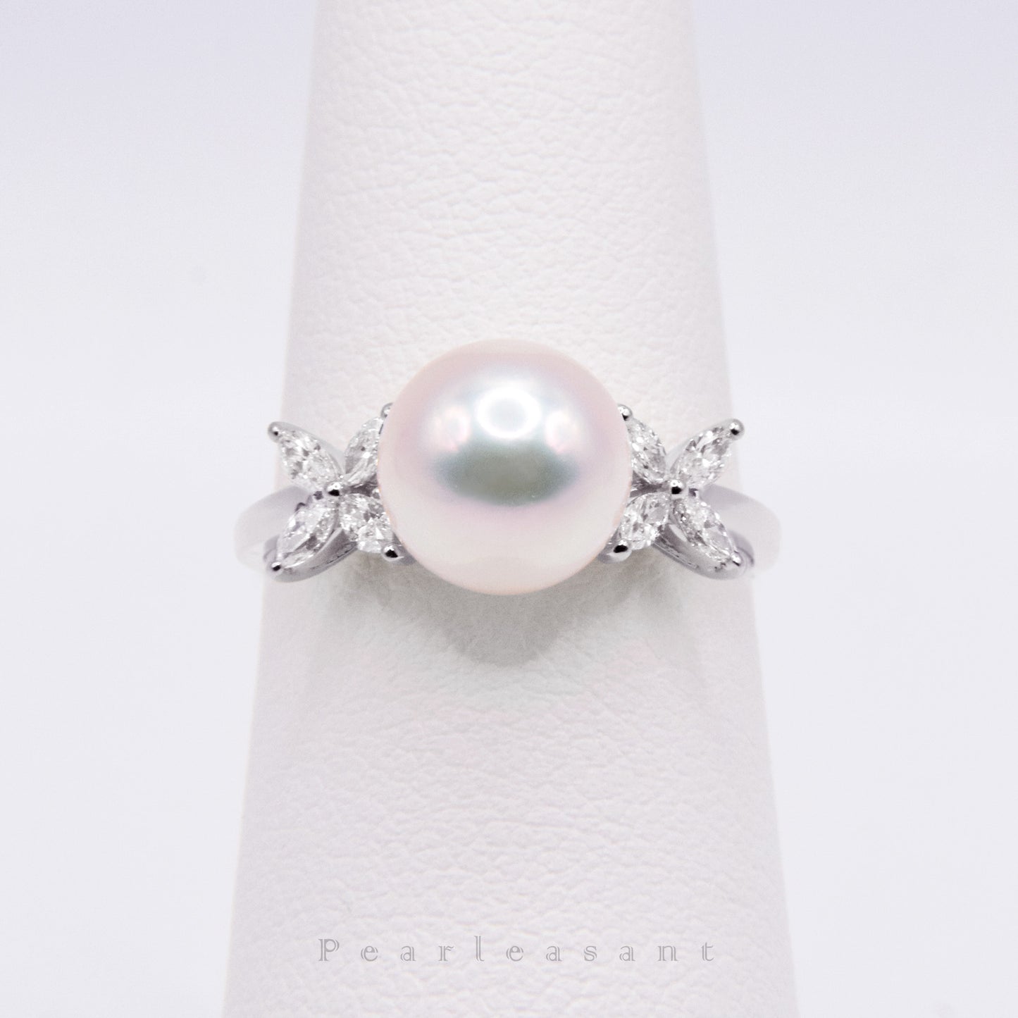 Hanadama Grade 8.5-9.0mm White Akoya Pearl Clove Diamond Ring with Certificate (Pre-order)