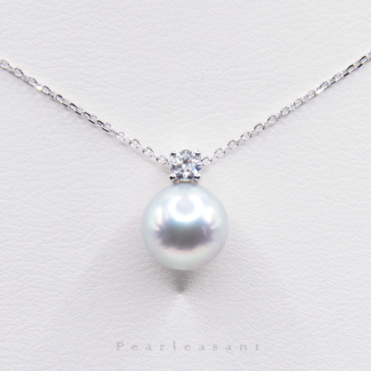 Madama Color 5-star Grade 8.0-8.5mm Light Silver Blue Akoya Pearl Medium Princess Pendant