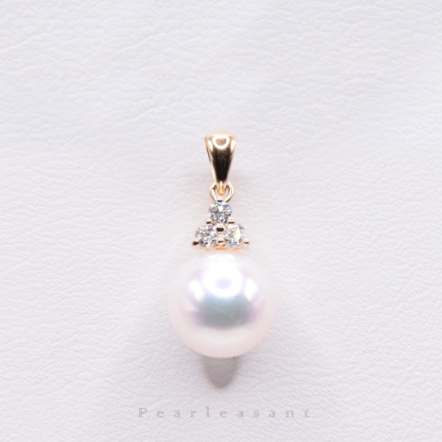 Hanadama Grade 8.5-9.0mm White Akoya Pearl Trio Diamond Pendant