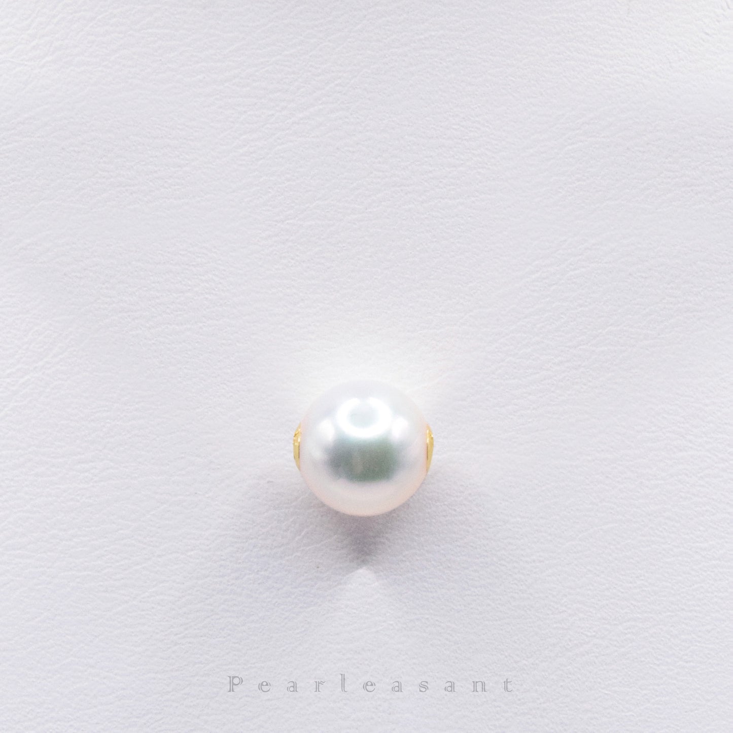 Hanadama Grade 9.0-9.5mm White Akoya Pearl Floating Pendant