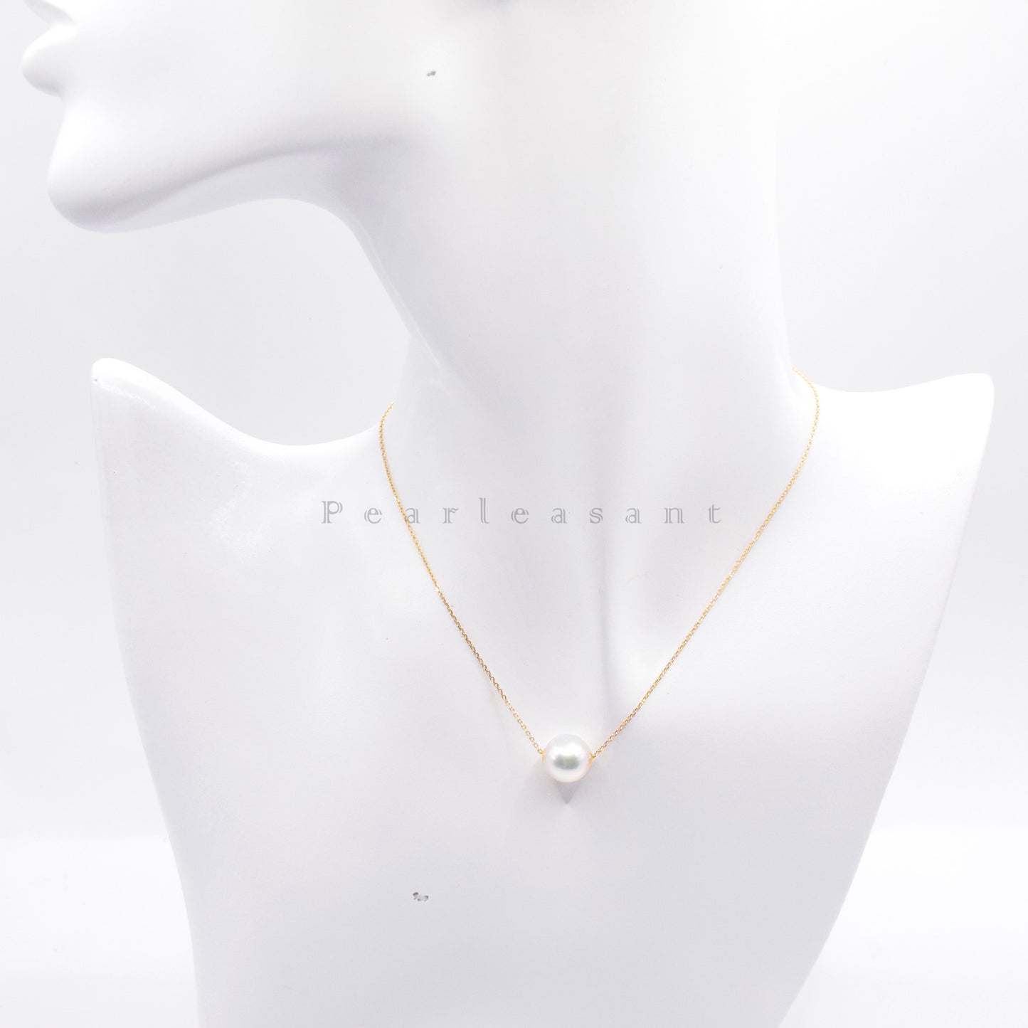 Hanadama Grade 9.0-9.5mm White Akoya Pearl Floating Pendant