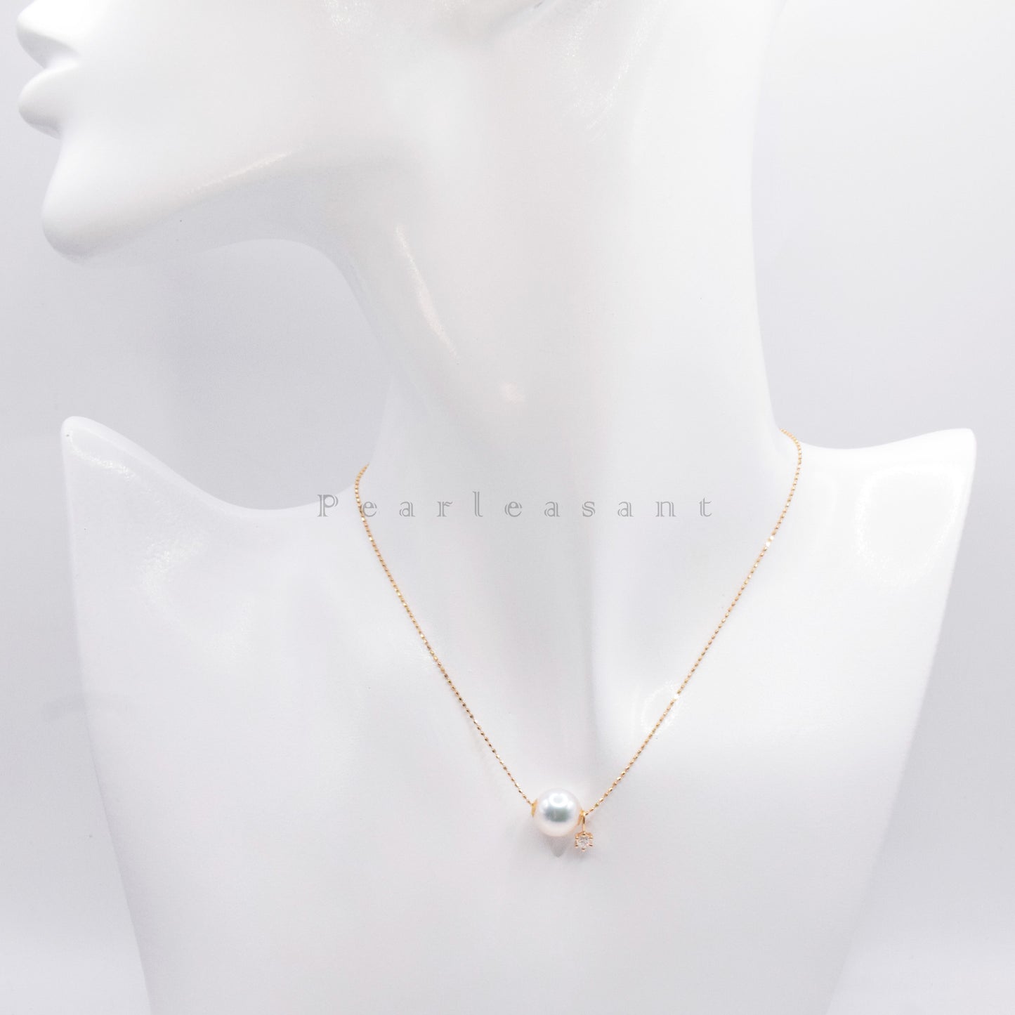 Hanadama Grade 9.0-9.5mm White Akoya Pearl Diamond Floating Pendant with Chain