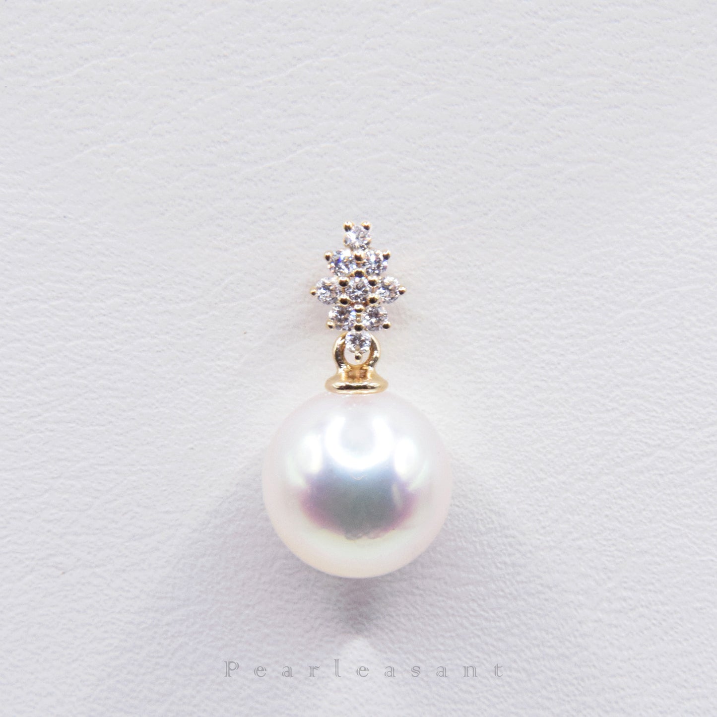 Hanadama Grade 8.5-9.0mm White Akoya Pearl Rhombus Pendant