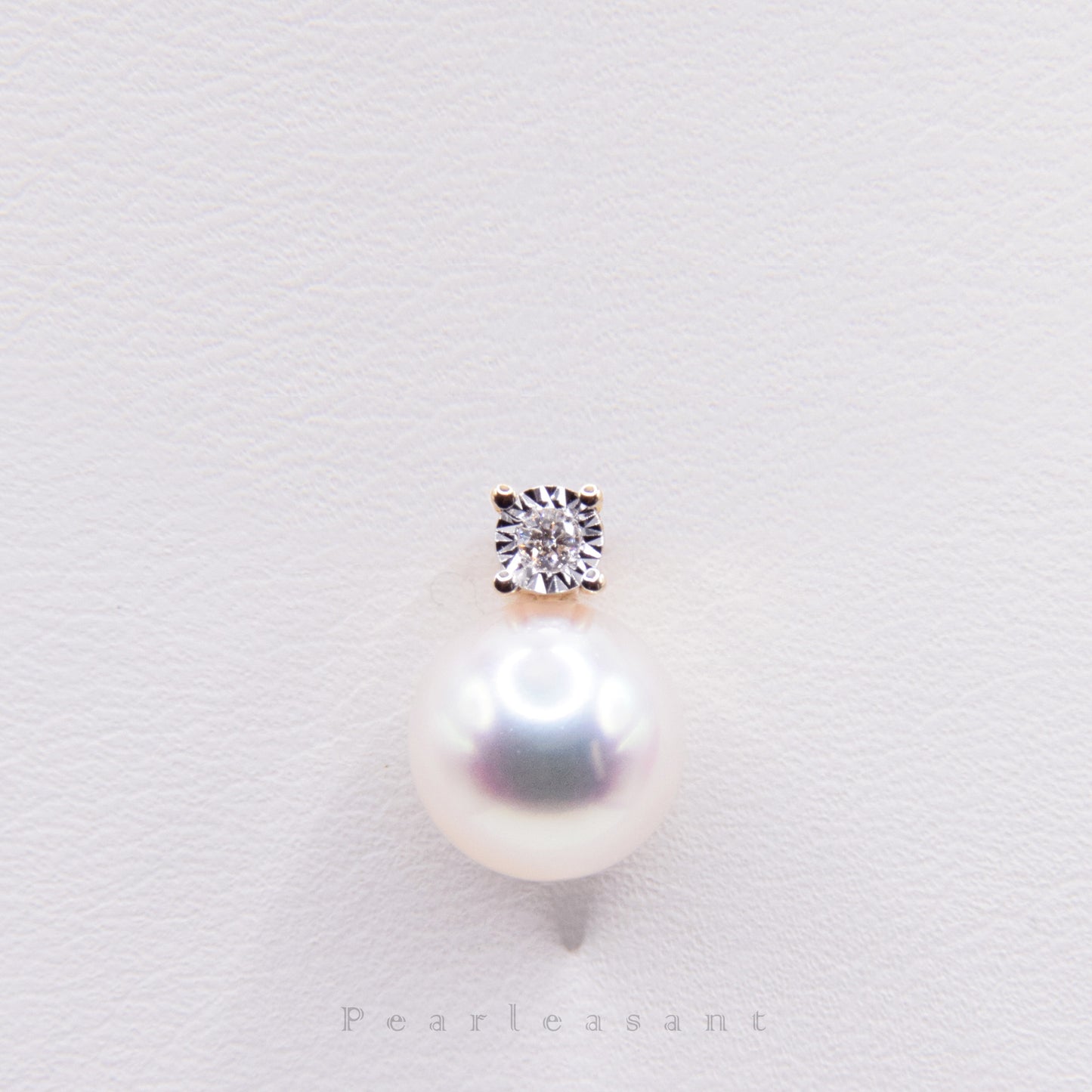 Hanadama Grade 8.5-9.0mm White Akoya Pearl Princess Pendant