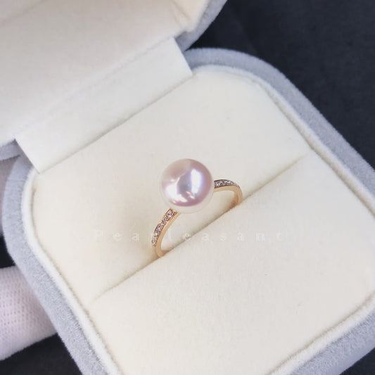 Sale Final - Super Lustrous 8.5-9.0mm White Akoya Pearl Éclat Diamond Band